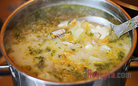 Суп с рыбной консервой и плавленым сырком
