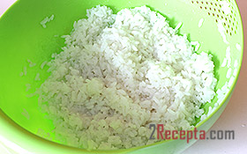 Классический крабовый салат с рисом