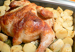 Курица, запеченная с картофелем