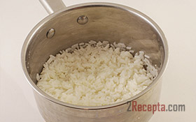 Перцы, фаршированные рисом и овощами, тушеные в мультиварке