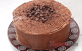 Шоколадный бисквитный торт