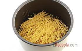 Спагетти с фаршем в мультиварке