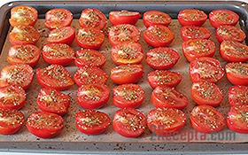 Вяленые помидоры с базиликом и чесноком